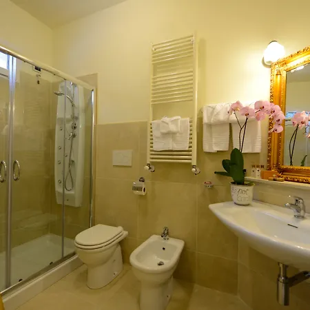 Viscardo Otel Forte dei Marmi