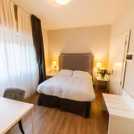 维斯卡尔多酒店 酒店